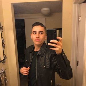 Meet your Posher, Roy